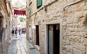 Grgur Ninski Rooms